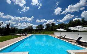Appartamenti Con Piscina